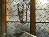 PoR-Ausstellungsansicht_Gulnur-Mukazhanova_Iron-Woman_2010_Installation-40x30x5cm
